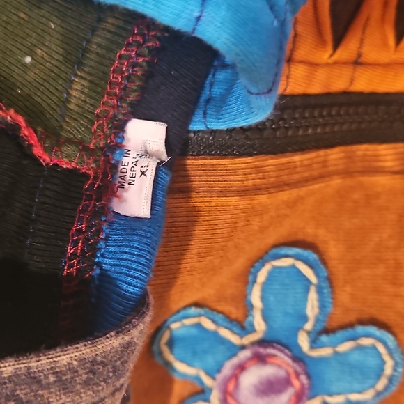 EUC BOHO PATCHWORK ZIP-UP HEAVY WEIGHT HOODIE!💜  Size LG - Picture 8 of 9